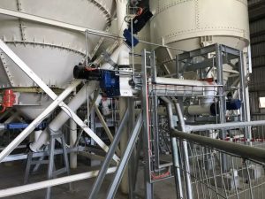 Blending Plant Pivoted Weigh Screw